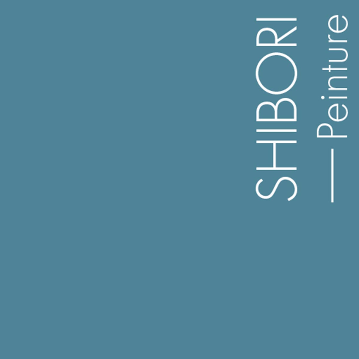 Couleur Shibori : Bleu moyen lumineux inspiré par les teintures végétales et naturelles.